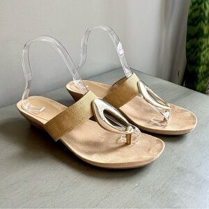 Anne Klein AK Women Tan Wedge Sandal Slide Thong 8 Neutral Gold Circle Summer